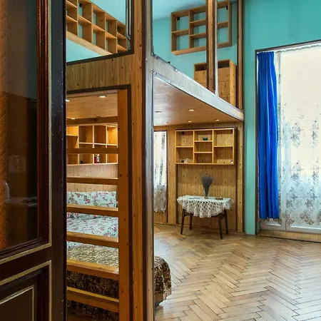 Tessa's * Bucureşti
