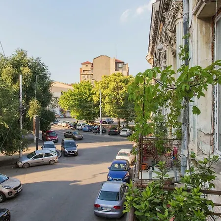 Tessa's * Bucureşti